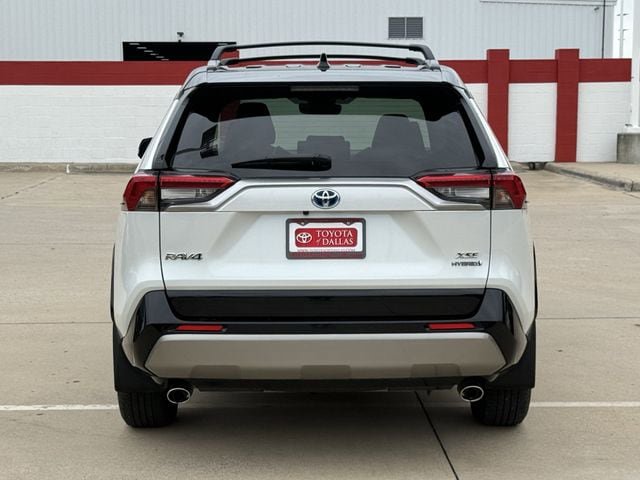Used 2023 Toyota RAV4 XSE AWD/4WD image 5