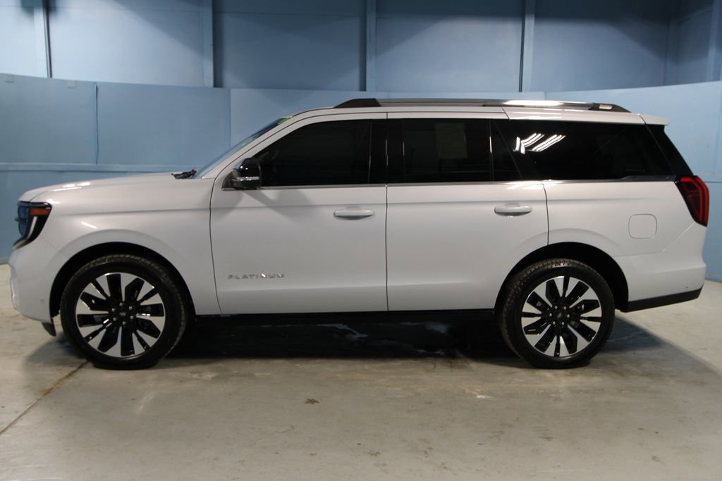 Used 2025 Ford Expedition Platinum w/ Platinum Ultimate Package image 37