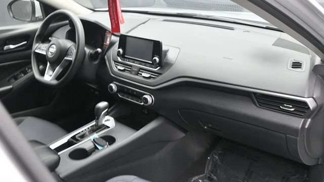 Used 2021 Nissan Altima 2.5 S FWD image 12