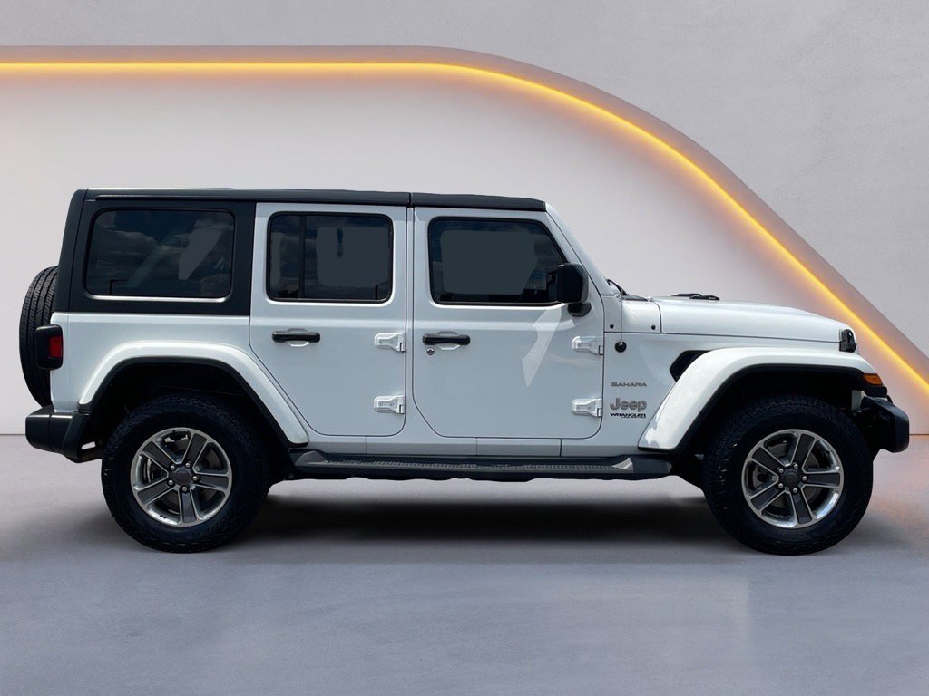 Used 2018 Jeep Wrangler Unlimited Sahara image 8