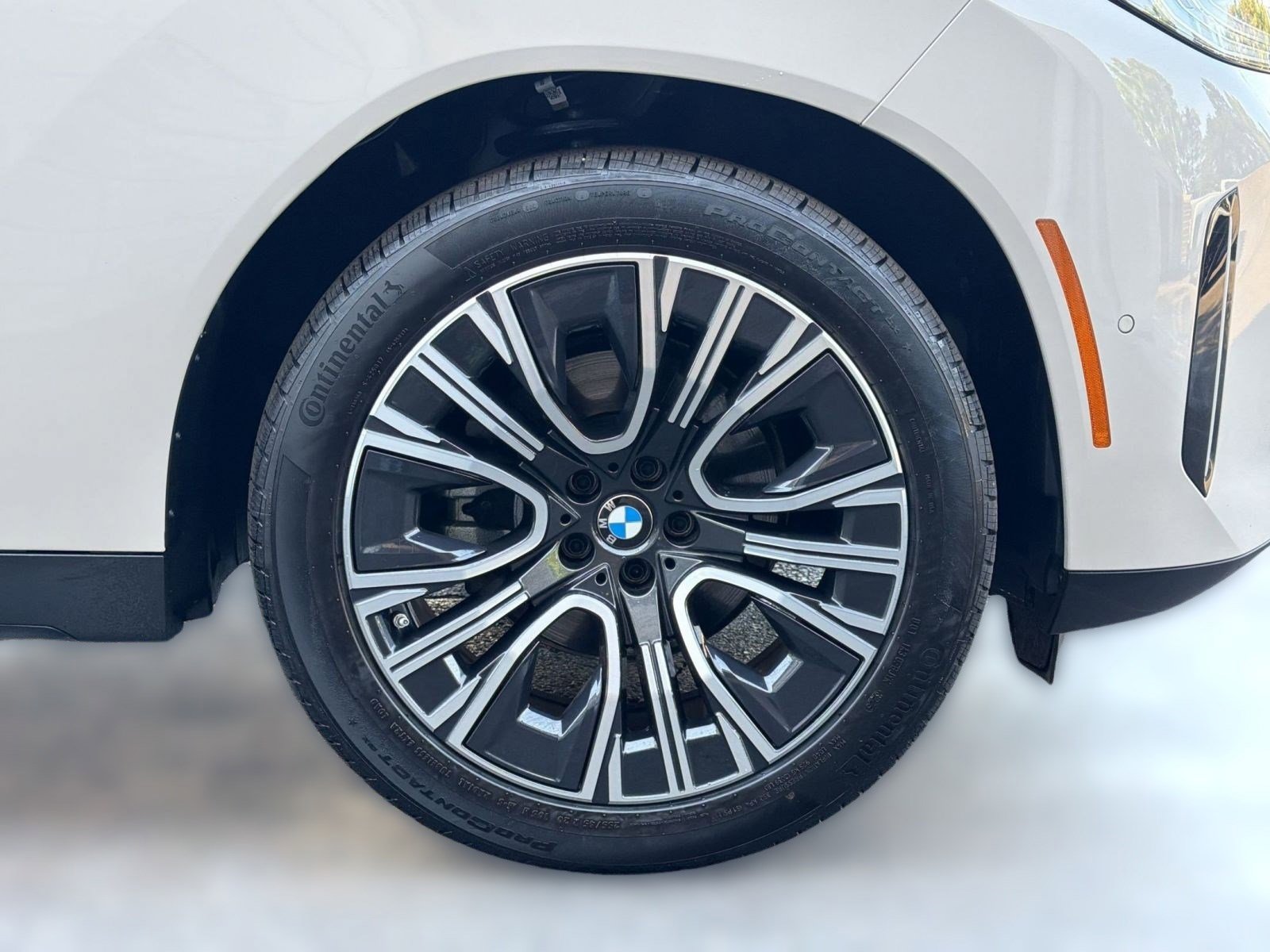 Certified 2026 BMW X3 xDrive30 w/ Premium Package AWD/4WD image 12