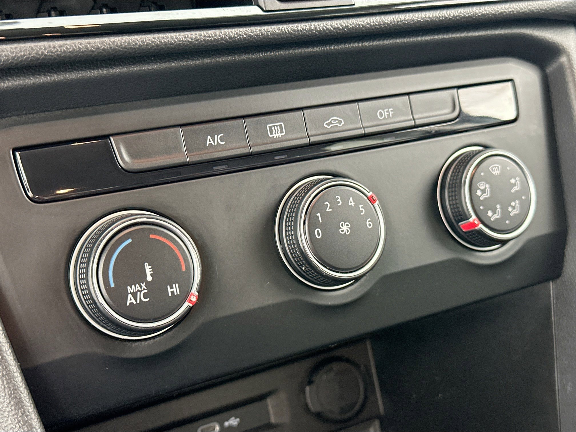 Used 2022 Volkswagen Taos S FWD image 15