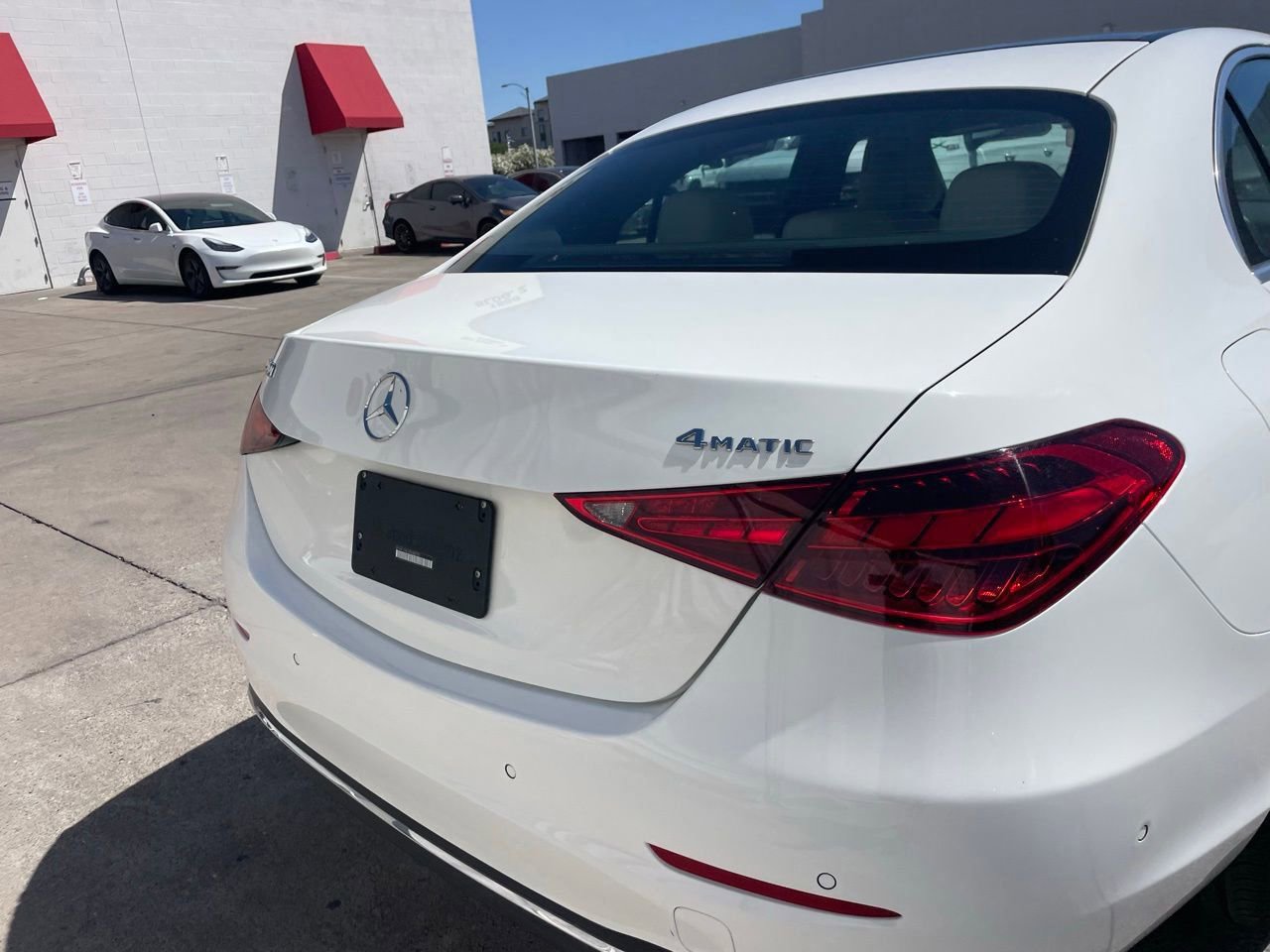 Used 2025 Mercedes-Benz C 300 4MATIC Sedan image 4