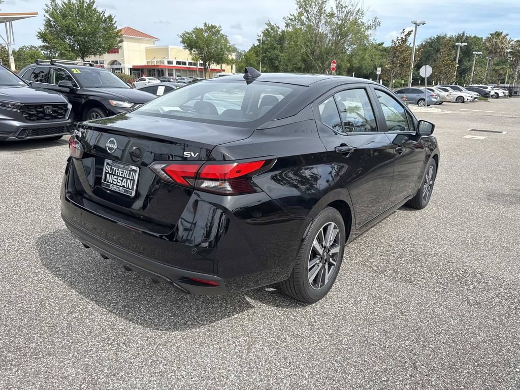 Certified 2024 Nissan Versa SV FWD image 4