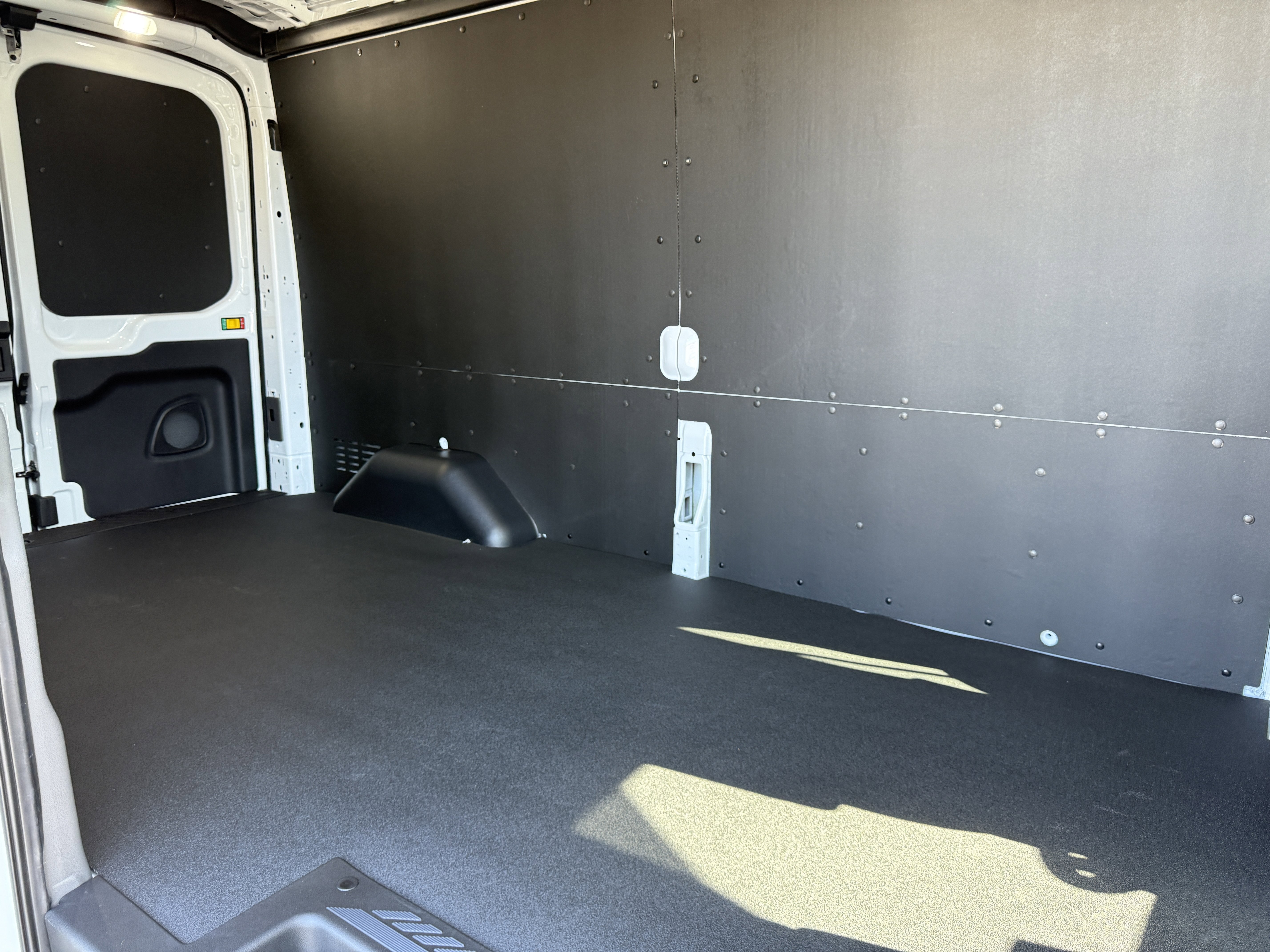 New 2027 Ford Transit 250 Low Roof w/ Load Area Protection Package RWD image 11