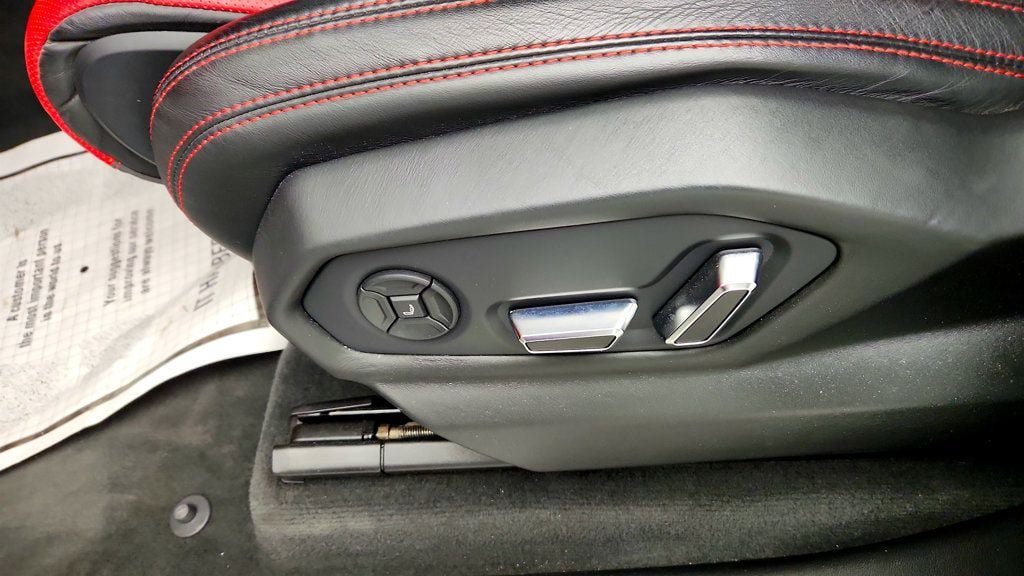 Used 2019 Lamborghini Urus AWD/4WD image 14