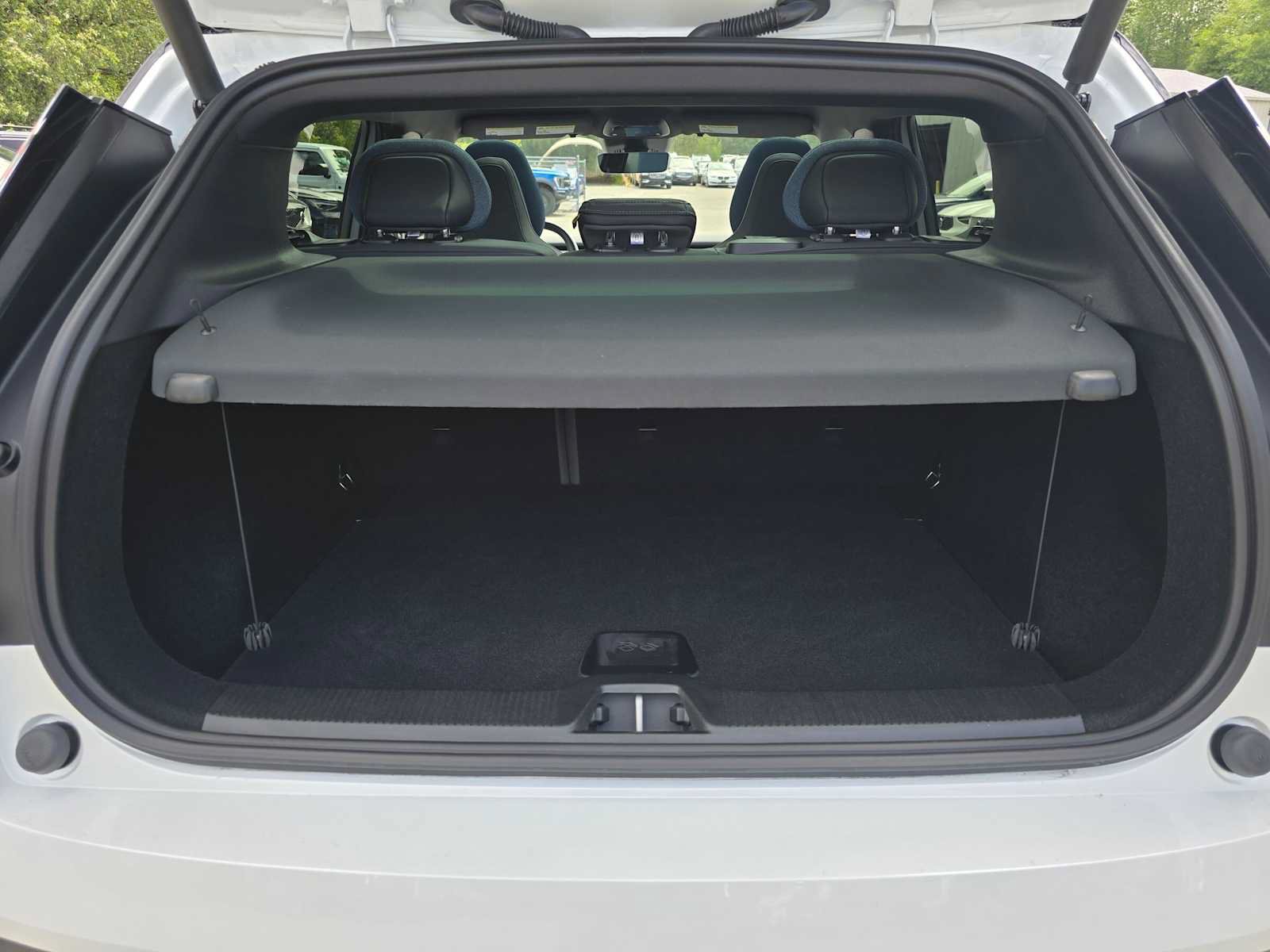 Certified 2025 Volvo EX30 Plus w/ Climate Package AWD/4WD image 15