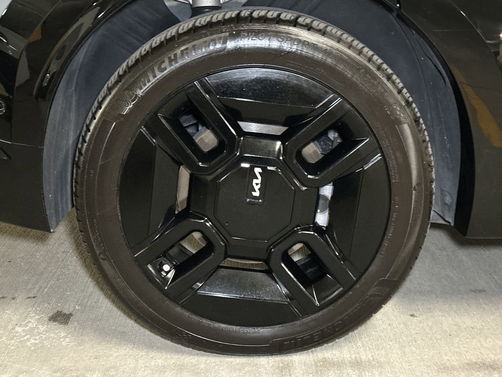 Certified 2024 Kia EV9 GT-Line image 12