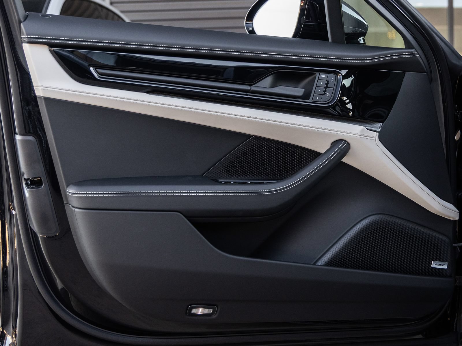 Certified 2026 Porsche Panamera 4 AWD/4WD image 19