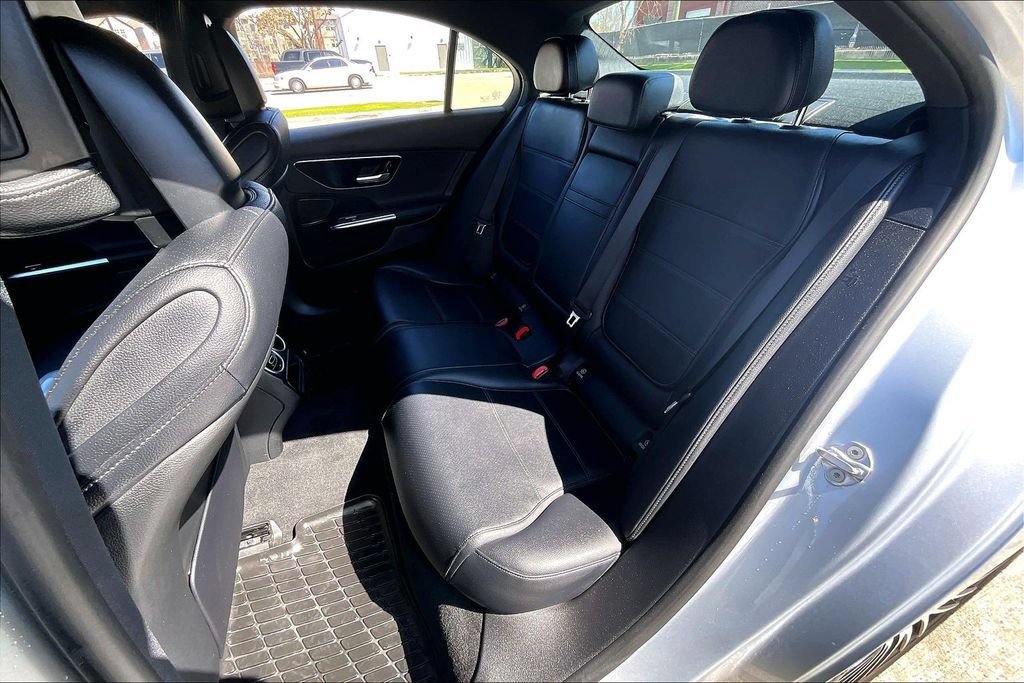 Used 2022 Mercedes-Benz C 300 4MATIC Sedan image 35