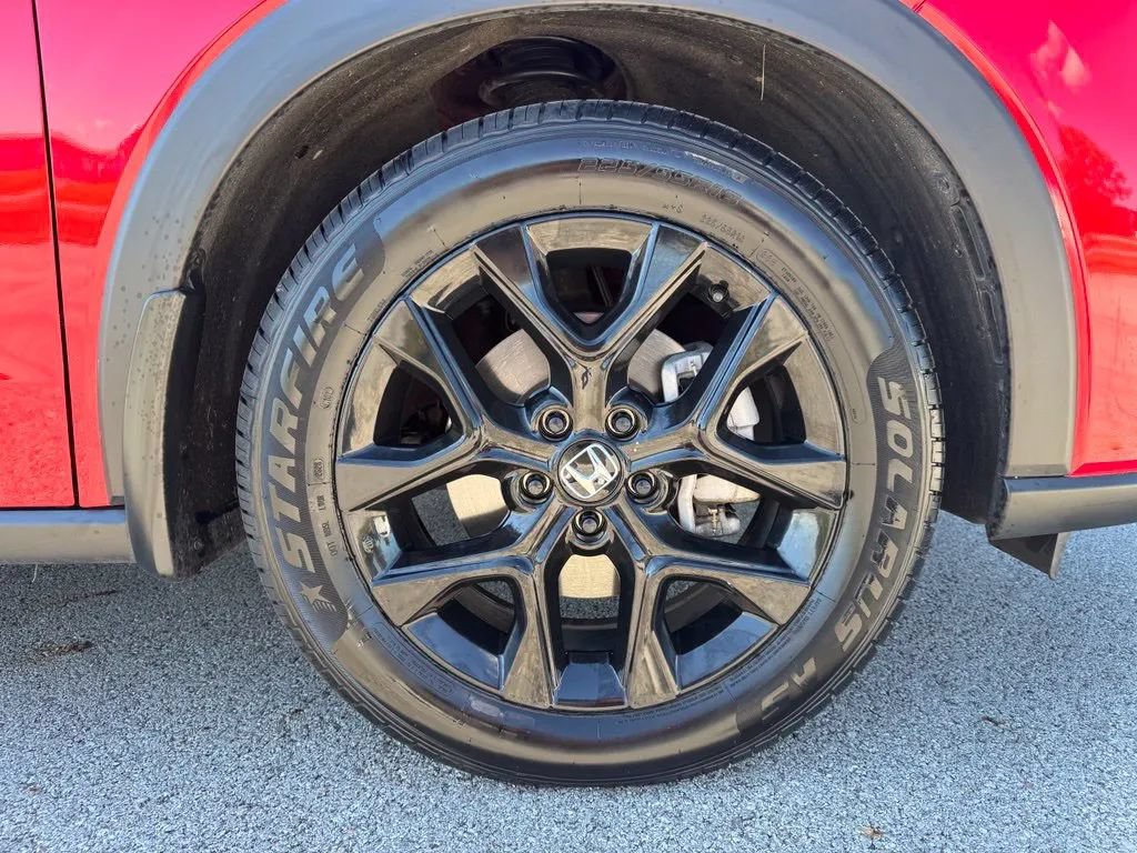 Used 2025 Honda HR-V Sport image 30