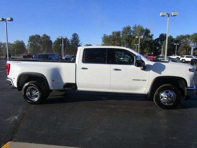 Certified 2024 Chevrolet Silverado 3500 LTZ w/ LTZ Convenience Package image 6