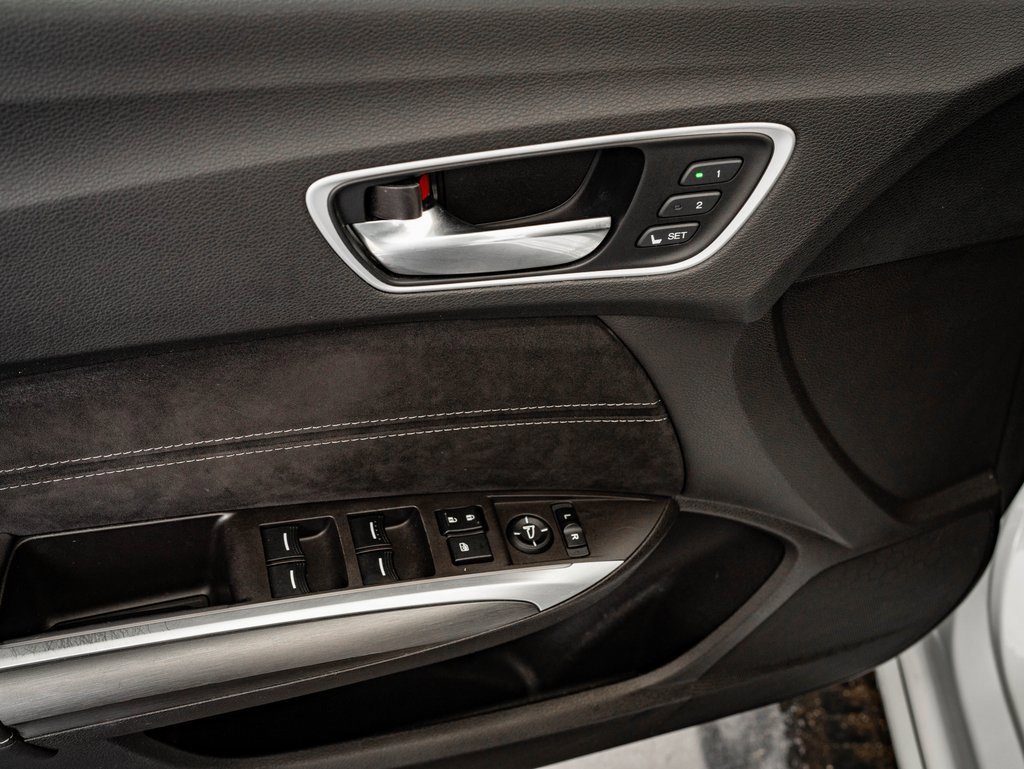 Certified 2018 Acura TLX V6 w/ Technology & A-SPEC Pkg image 23