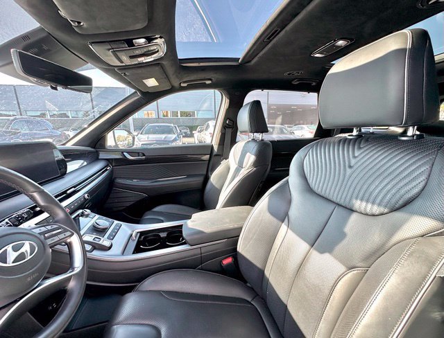 Used 2023 Hyundai Palisade Calligraphy w/ Winter Package FWD image 27