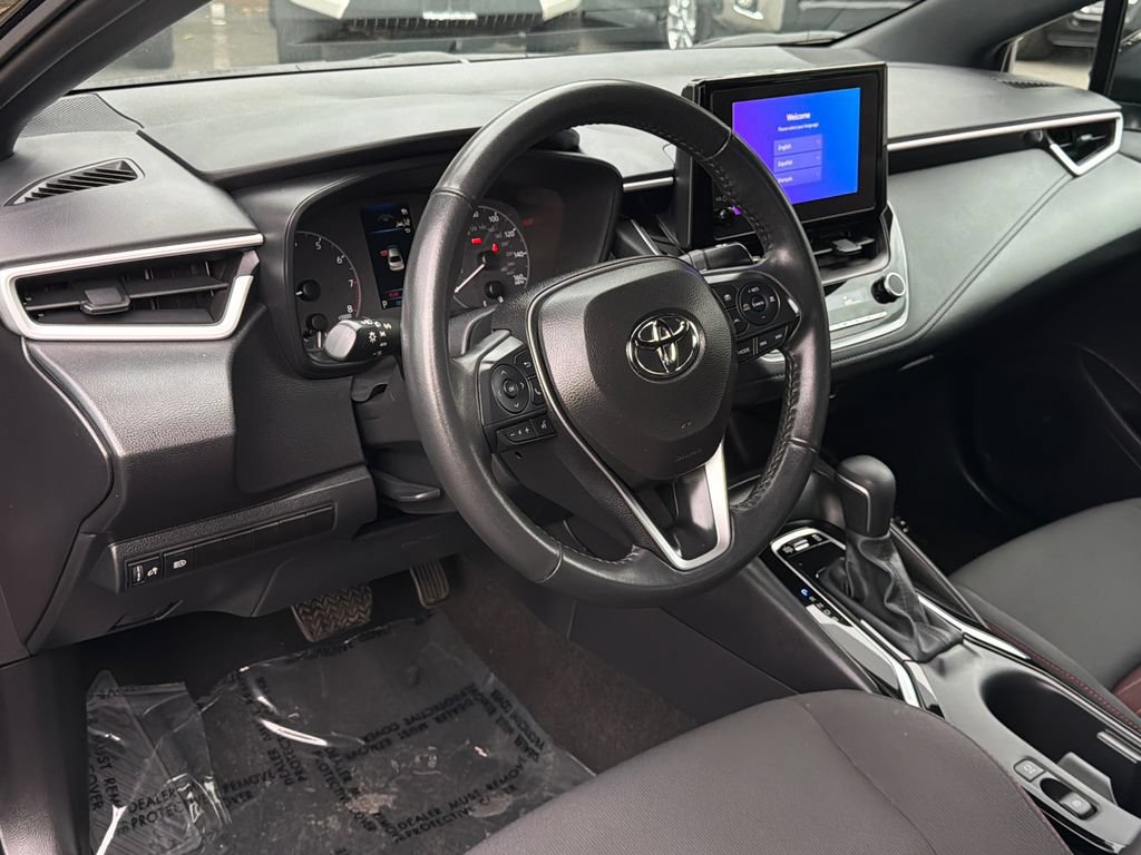 Used 2025 Toyota Corolla SE FWD image 20