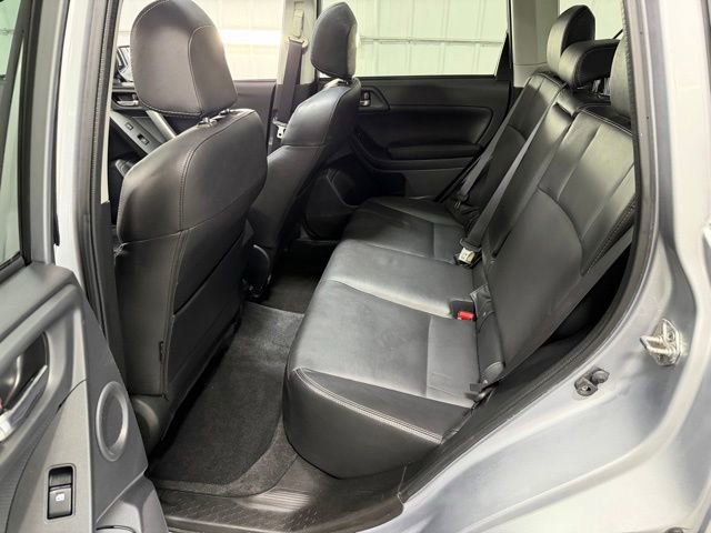 Used 2016 Subaru Forester 2.5i Limited AWD/4WD image 11