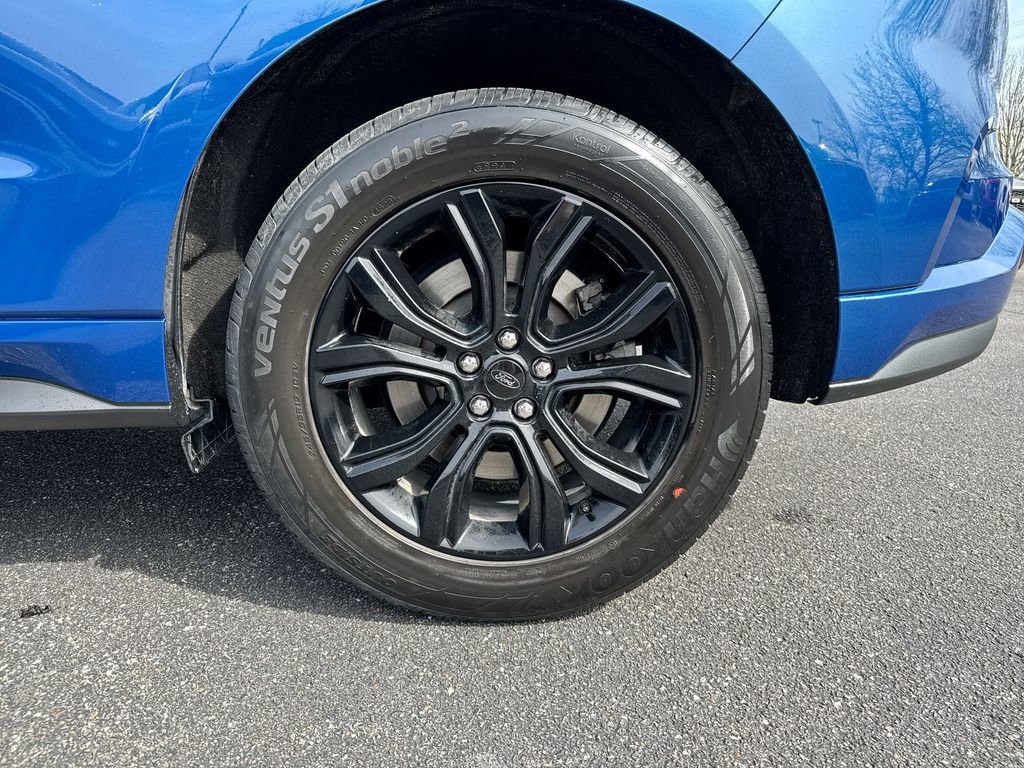 Used 2024 Ford Edge SE w/ Black Appearance Package image 26