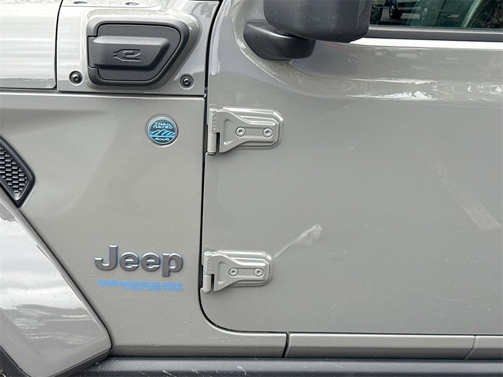 Used 2022 Jeep Wrangler Unlimited Rubicon 4xe image 33