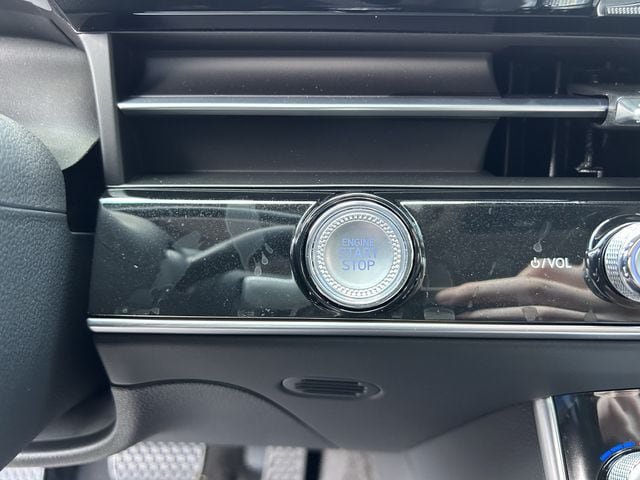 New 2026 Genesis GV70 2.5T Advanced AWD/4WD image 35