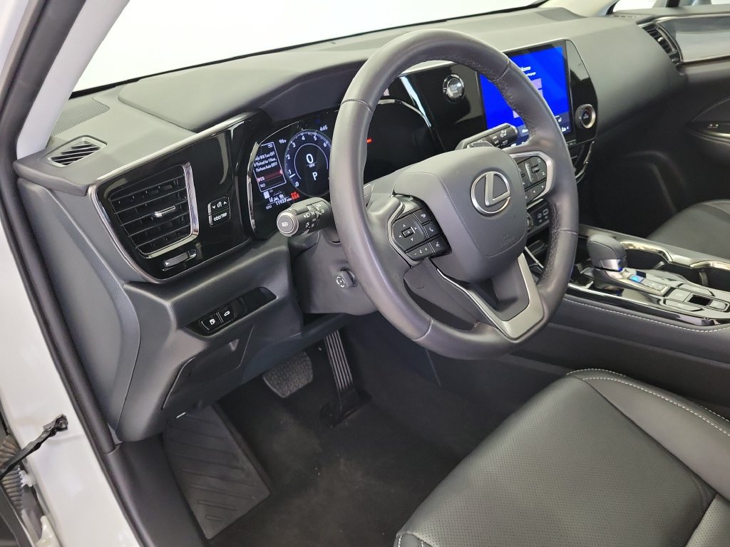 Used 2024 Lexus NX 250 FWD image 19