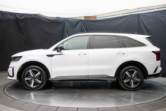 Used 2021 Kia Sorento EX image 9