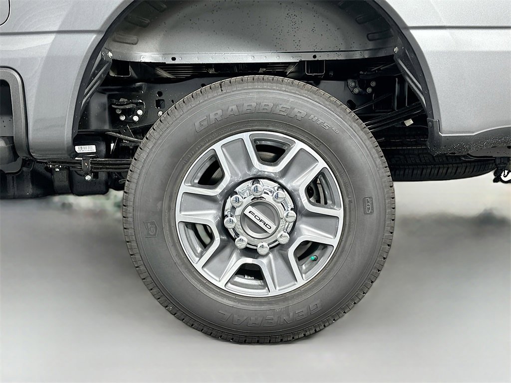 New 2026 Ford F350 Lariat image 31
