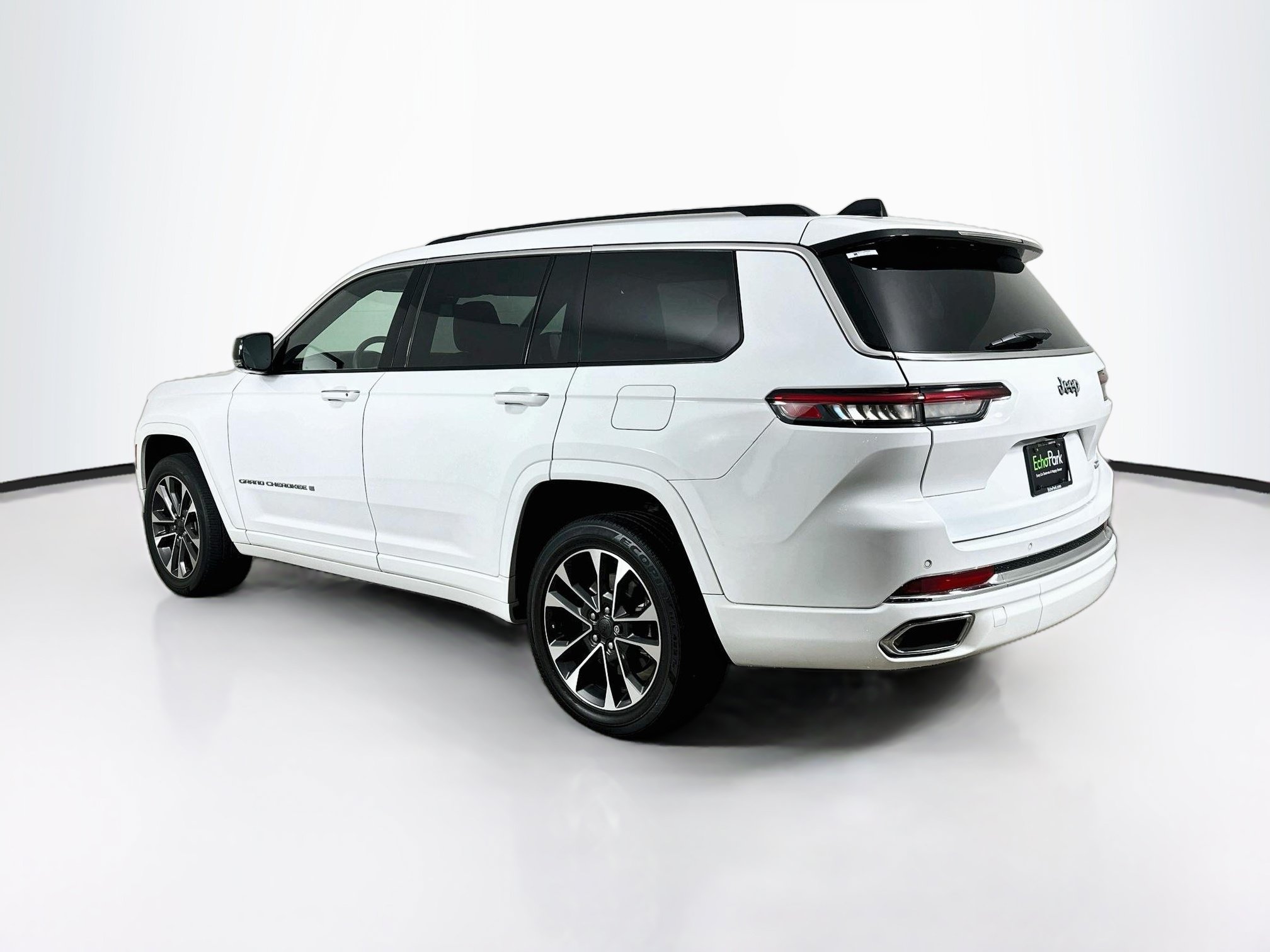 Used 2023 Jeep Grand Cherokee L Overland w/ Rear Seat Video Group I RWD image 5