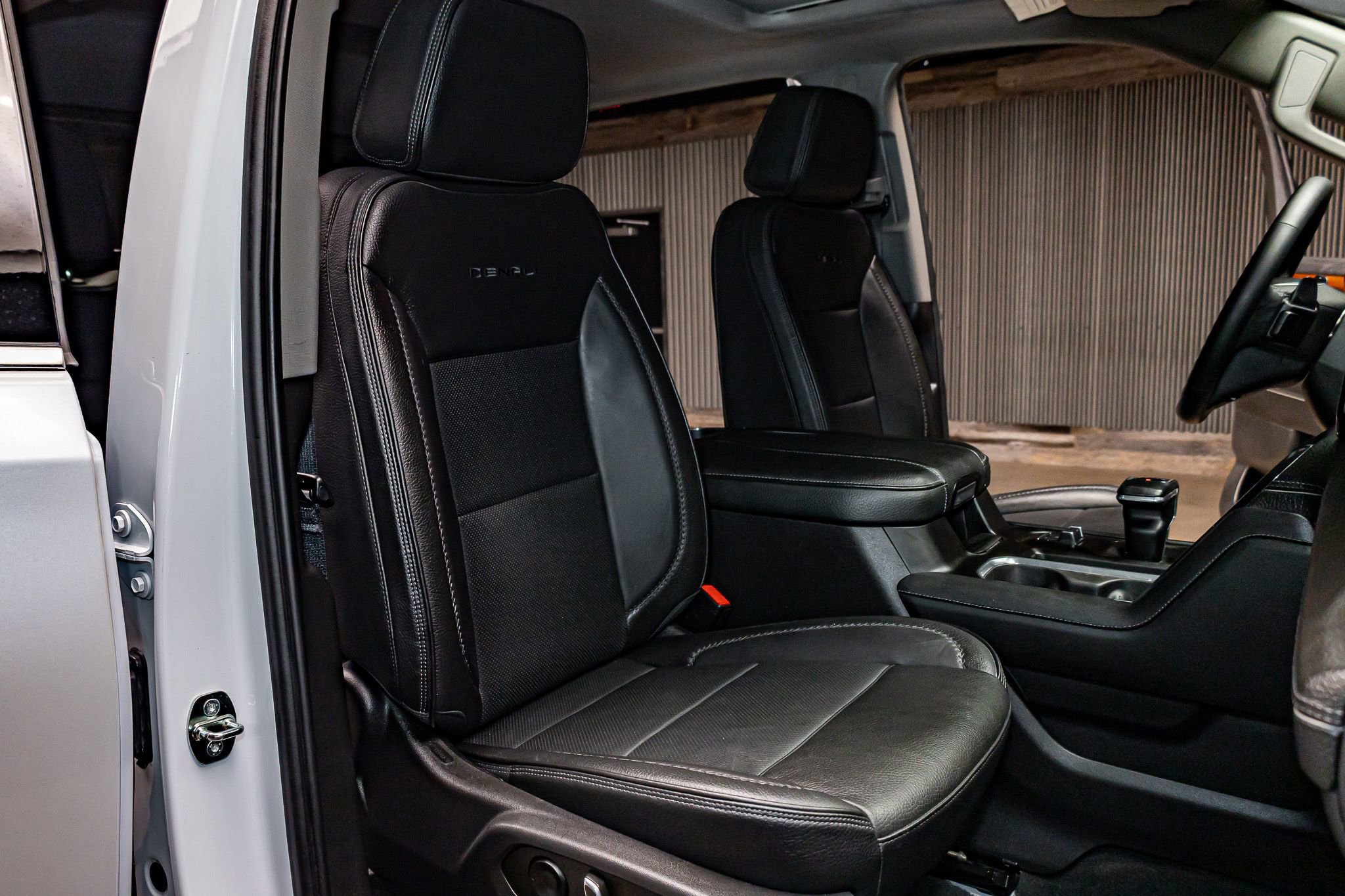 Used 2023 GMC Sierra 1500 Denali w/ Denali Reserve Package image 27