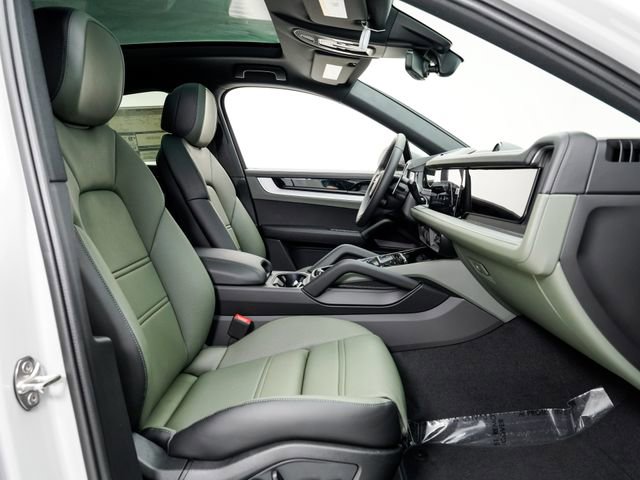 New 2026 Porsche Cayenne Coupe image 23