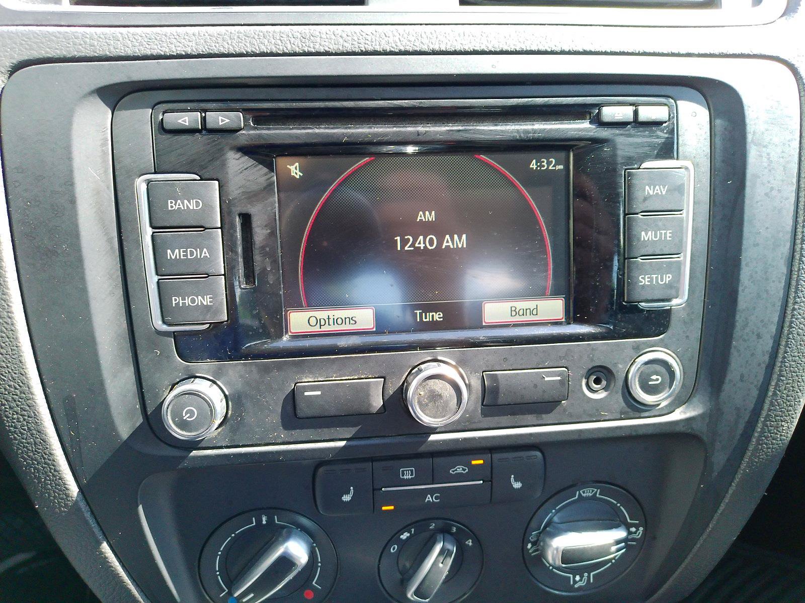 Used 2012 Volkswagen Jetta SEL FWD image 14