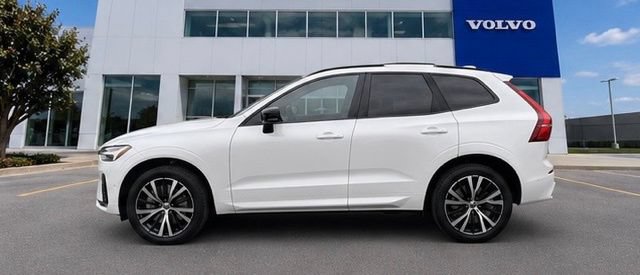 Used 2024 Volvo XC60 B5 Plus w/ Protection Package Premier AWD/4WD image 4