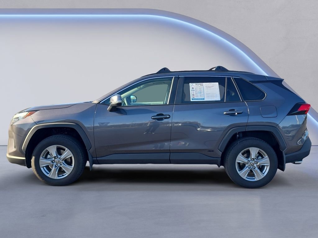 Used 2025 Toyota RAV4 XLE w/ Convenience Package image 2