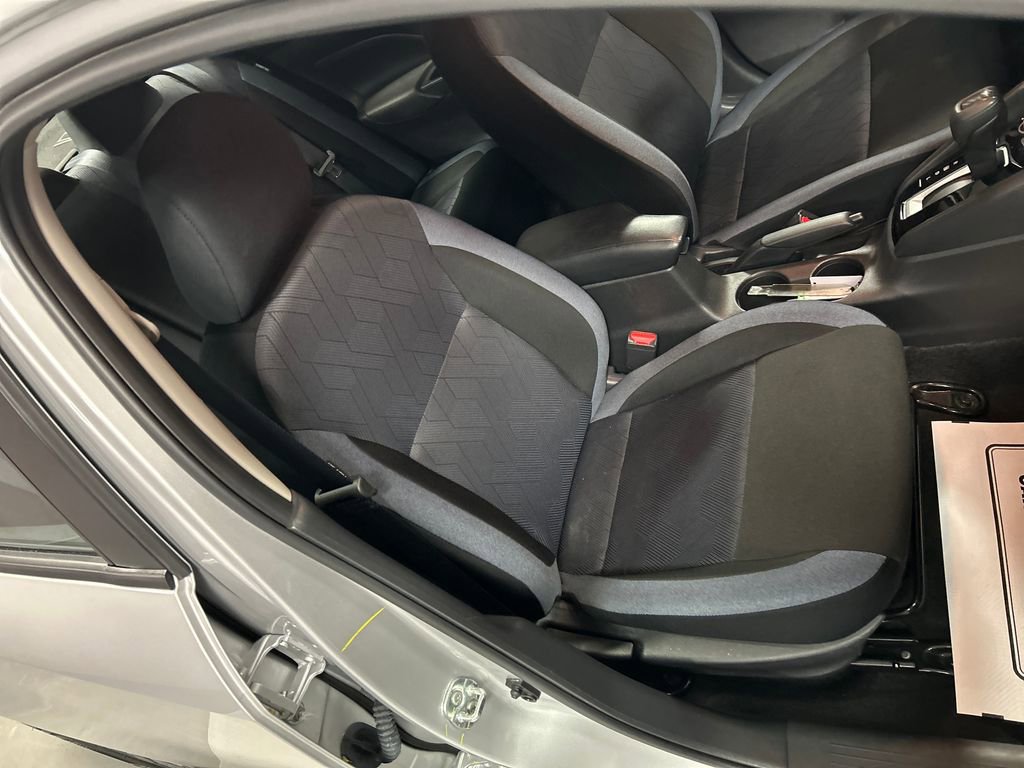 Used 2025 Nissan Versa SV FWD image 23