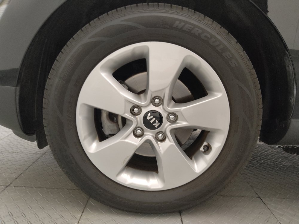 Used 2019 Kia Soul FWD image 31