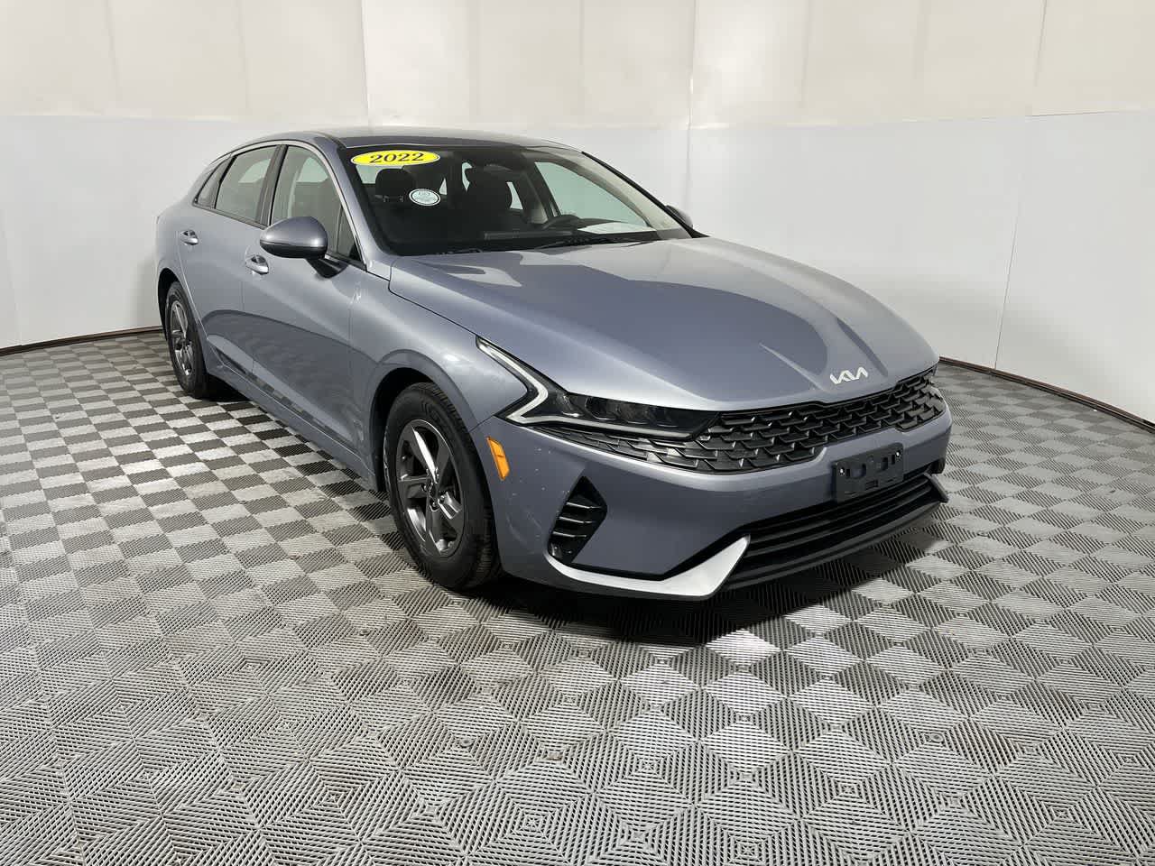 Used 2023 Kia K5 LXS FWD image 2