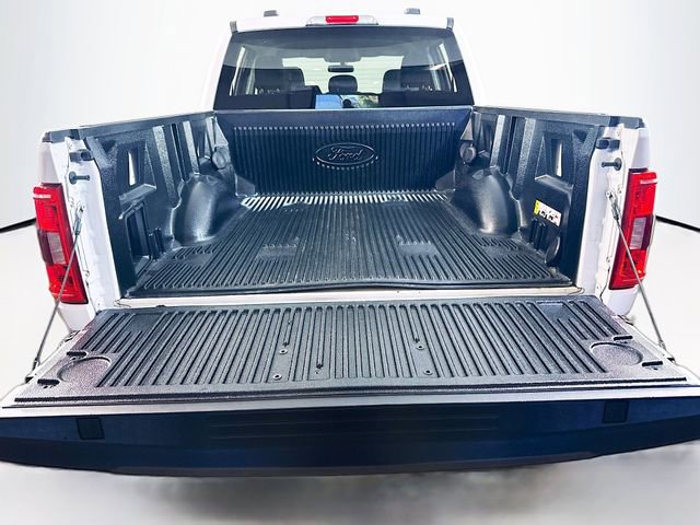 Certified 2022 Ford F150 XLT w/ Equipment Group 302A High image 9