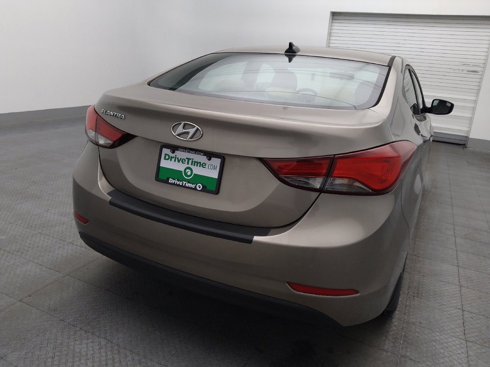 Used 2016 Hyundai Elantra SE w/ Option Group 02 FWD image 7