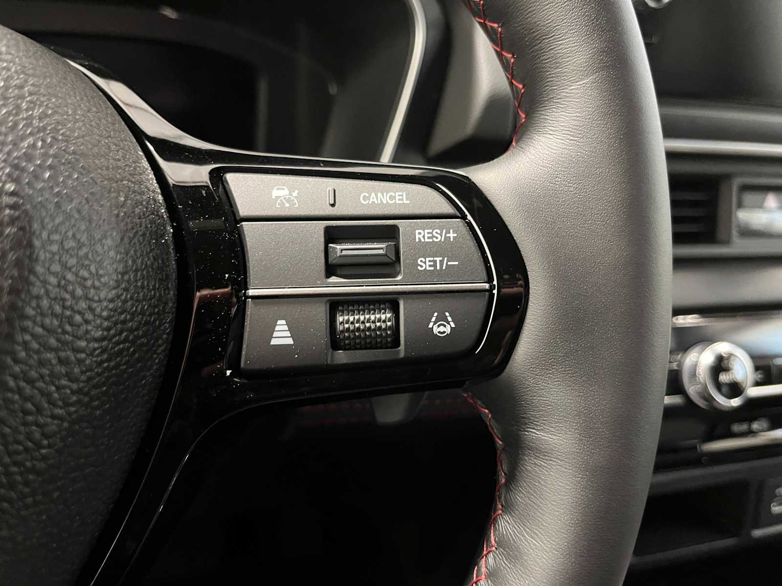 New 2025 Honda Pilot Black Edition image 19