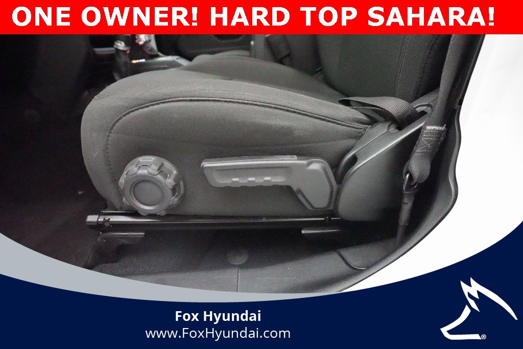 Used 2023 Jeep Wrangler Sahara image 28