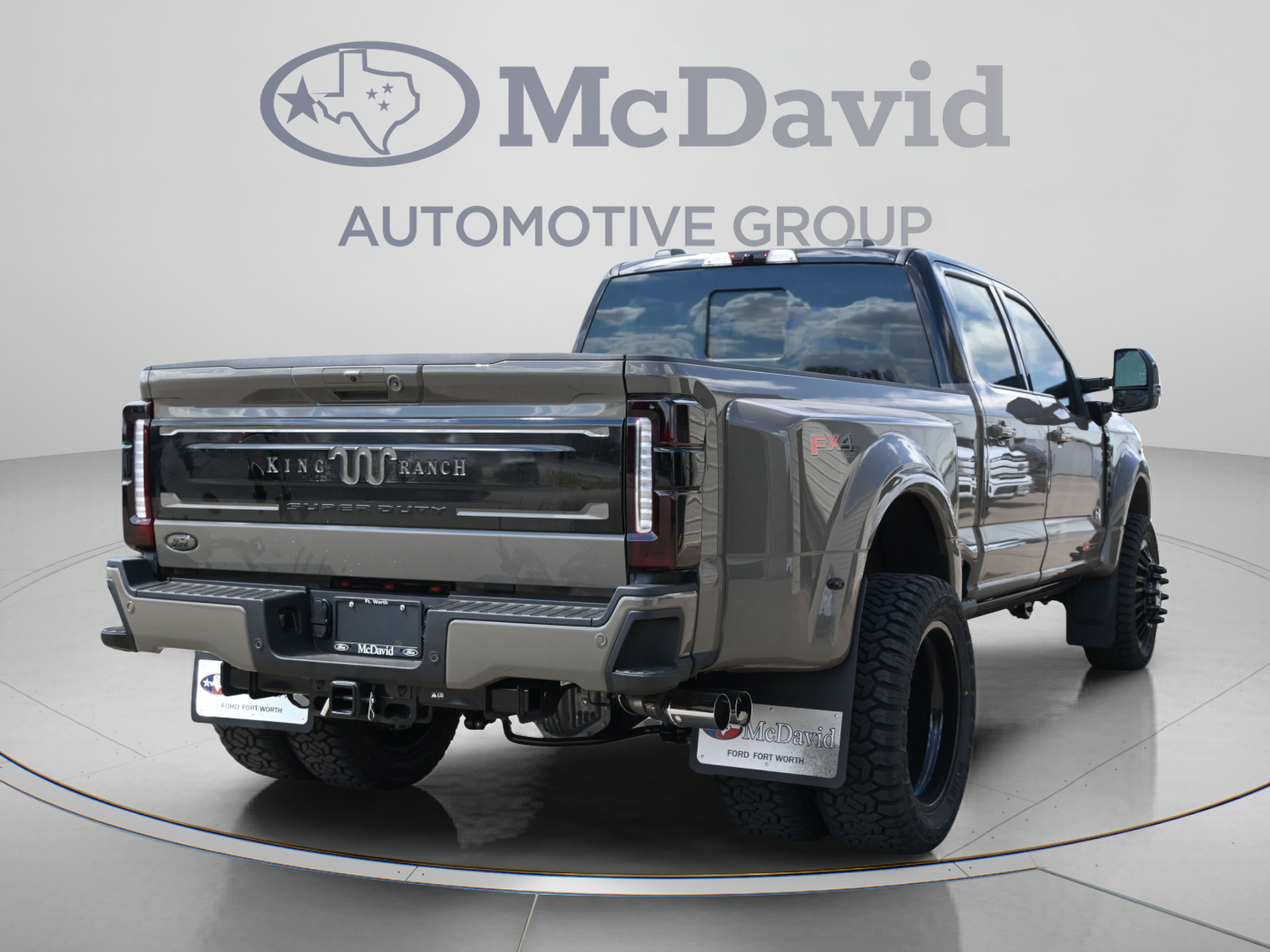 New 2026 Ford F450 King Ranch w/ Chrome Package AWD/4WD image 10