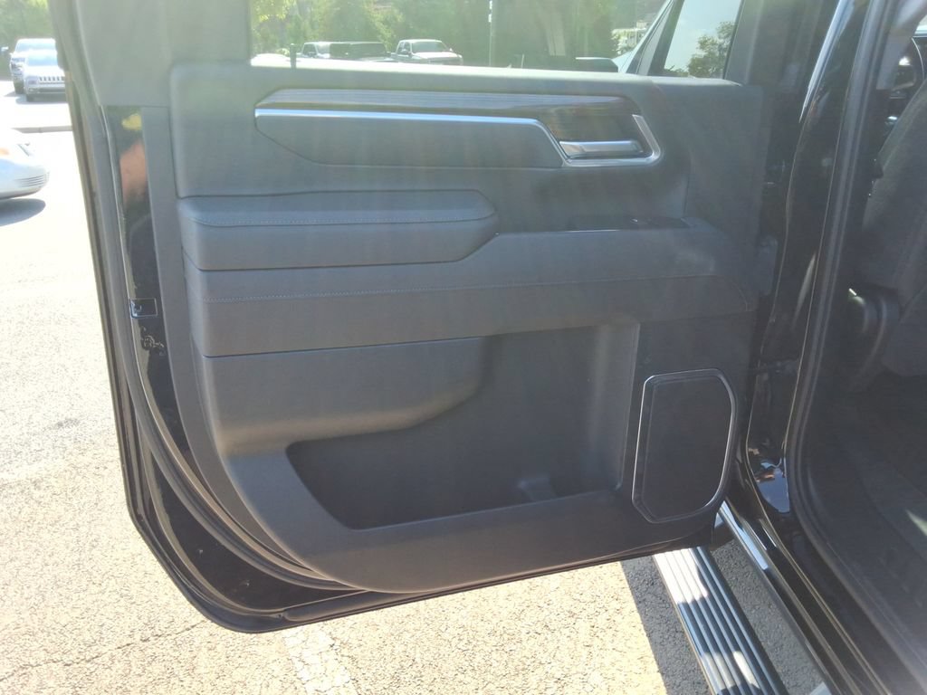 Certified 2025 Chevrolet Silverado 3500 LT AWD/4WD image 18