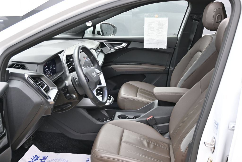 Used 2023 Audi Q4 e-tron Prestige AWD/4WD image 15