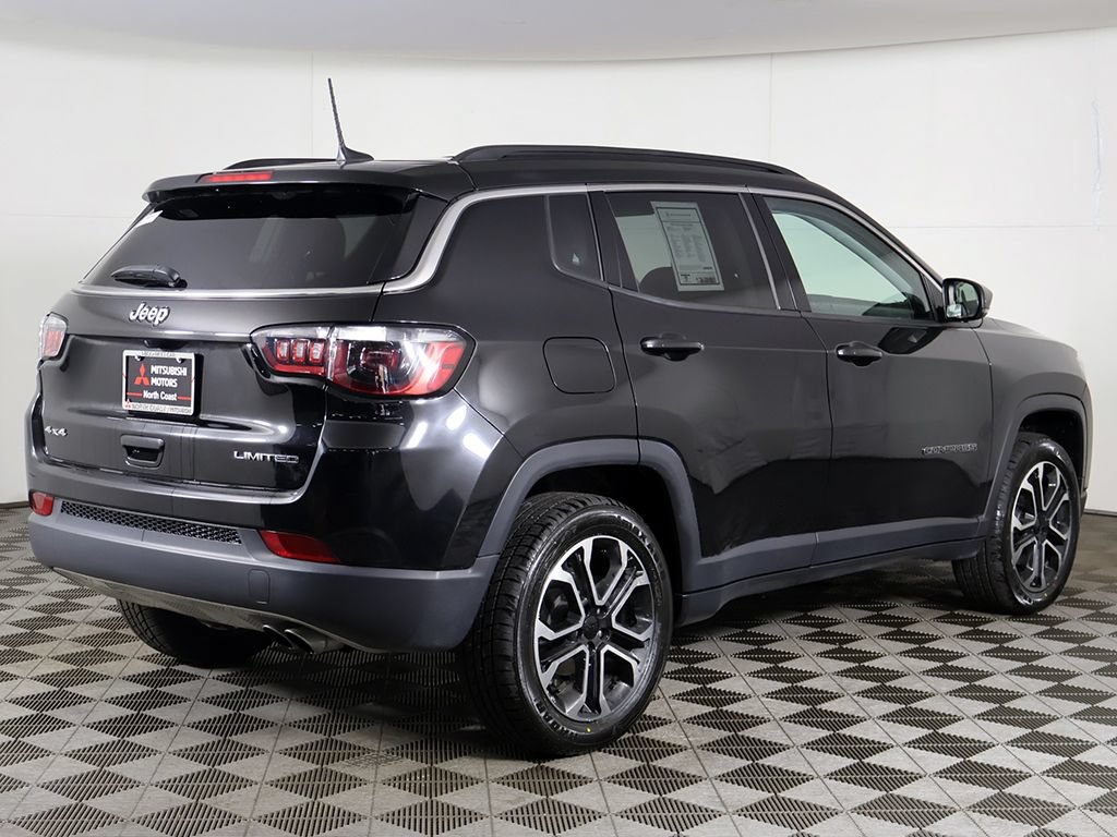 Used 2022 Jeep Compass Limited AWD/4WD image 10