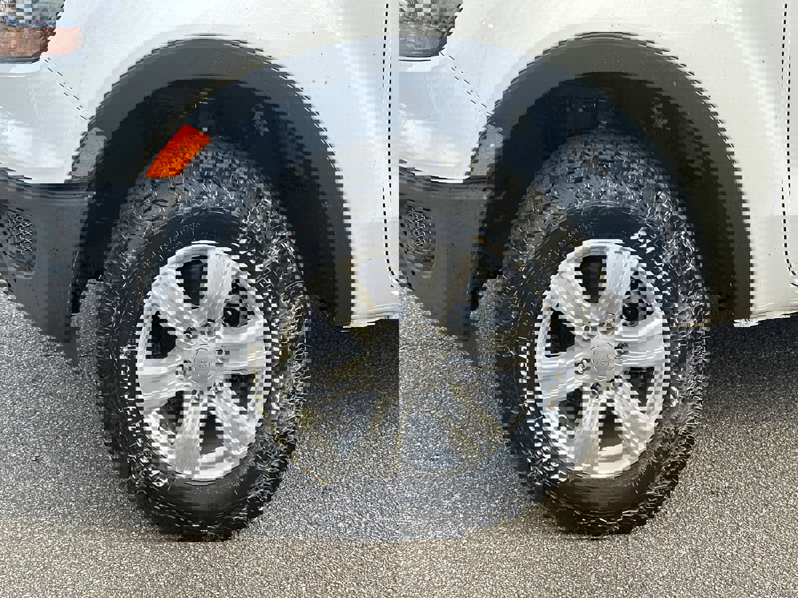 Used 2020 Ford Ranger XL w/ Equipment Group 101A Mid image 11