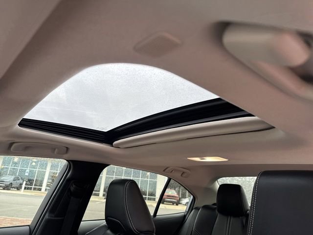 Used 2023 Toyota Corolla XLE image 22