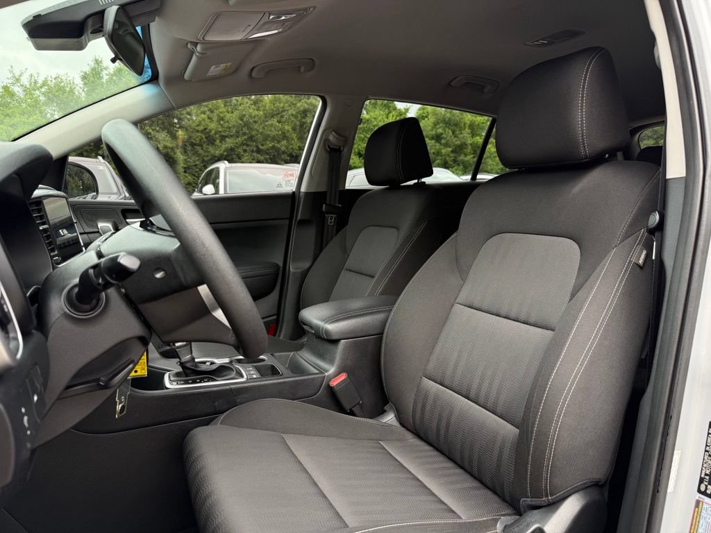 Used 2020 Kia Sportage LX AWD/4WD image 9