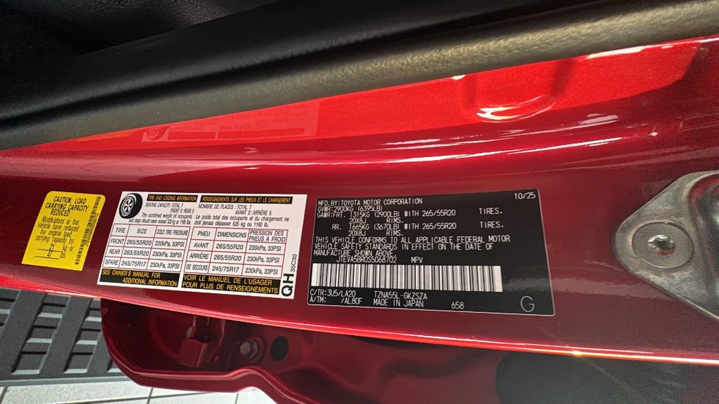 Used 2025 Toyota 4Runner Limited AWD/4WD image 36