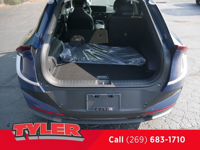 New 2025 Kia EV6 Light w/ Light LR Technology Package image 17