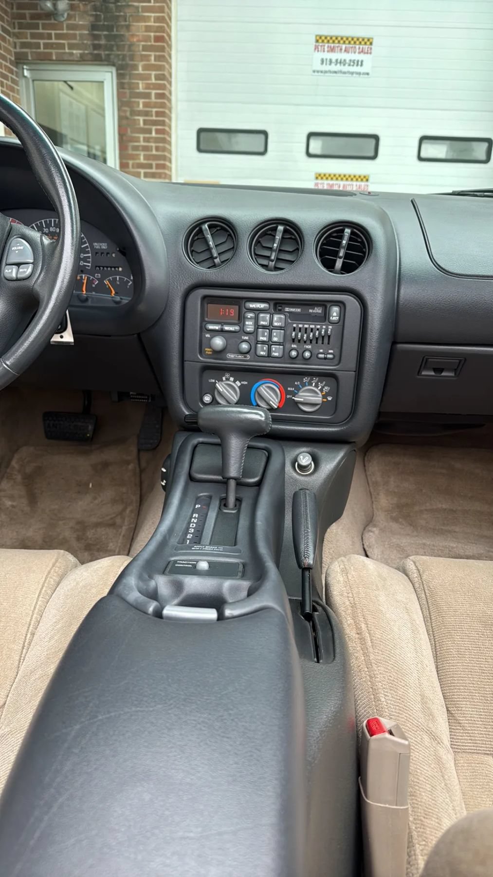 Used 1996 Pontiac Firebird Trans Am RWD image 19