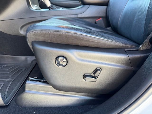 Used 2020 Jeep Grand Cherokee Limited w/ Luxury Group II image 9